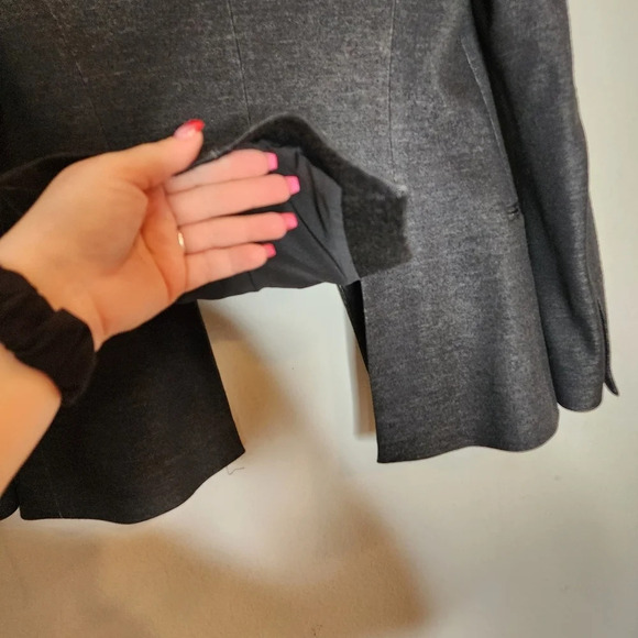 Theory wool-blend grey blazer Jacket. Size 4. Pockets. Open front - Picture 4 of 16